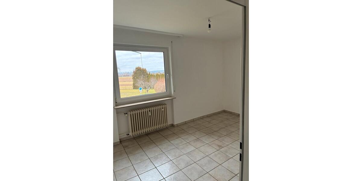 Etagenwohnung Filderstadt - 4 Zimmer, 94 m&sup2;, 1.400&euro; | Angebot:26670361