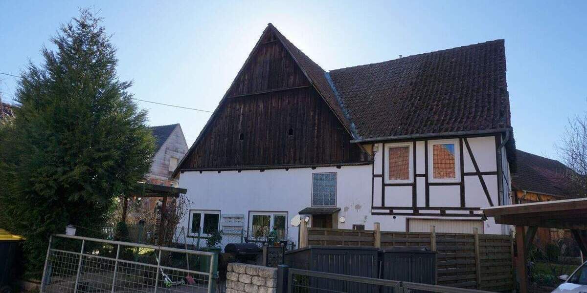 Mehrfamilienhaus, Wohnhaus Bad Arolsen Schmillinghausen - 6 Zimmer, 155 m&sup2;, 125.000&euro; | Angebot:25984351