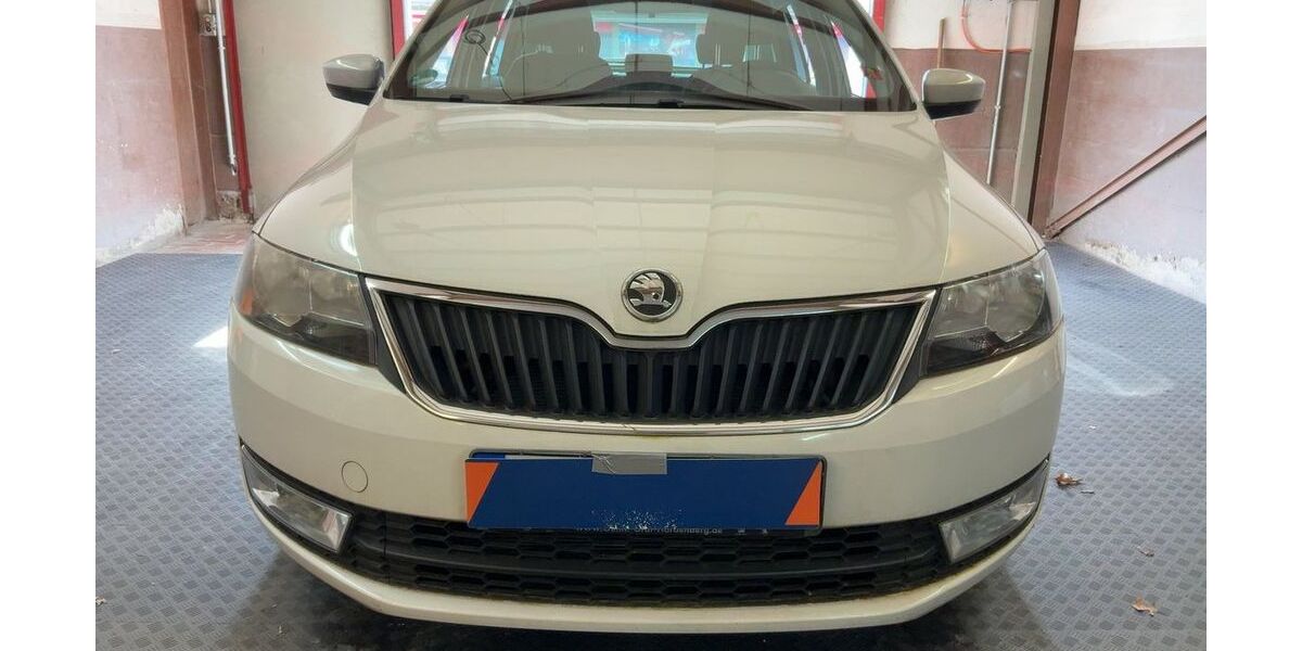 Skoda Rapid 19.950 km 12.860 &euro; Maxhütte-Haidhof 93142