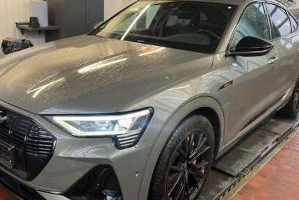 Audi e-tron 39.000 km 37.980 &euro; Balingen 72336