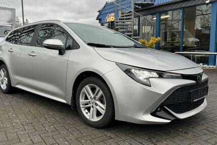 Toyota Corolla 34.000 km 17.990 &euro; Bad Lippspringe 33175