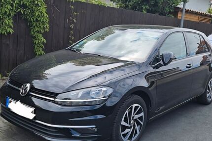 VW Golf 125.900 km 13.700 &euro; Rüsselsheim am Main 65428