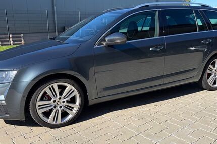 Skoda Octavia 174.890 km 11.990 &euro; Bad Oldesloe 23843
