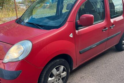 Renault Kangoo 136.420 km 4.200 € Bernburg 06406