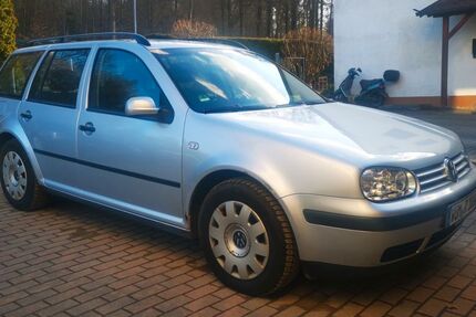 VW Golf 237.500 km 790 &euro; Cham 93413