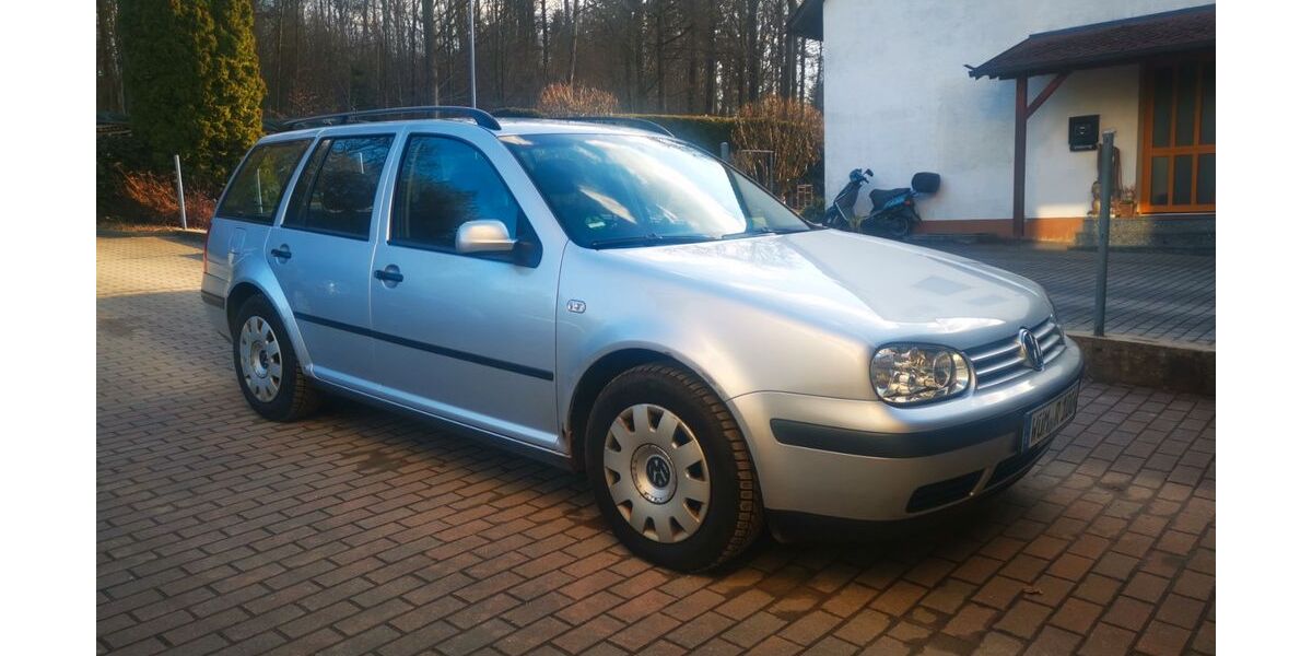VW Golf 237.500 km 790 &euro; Cham 93413