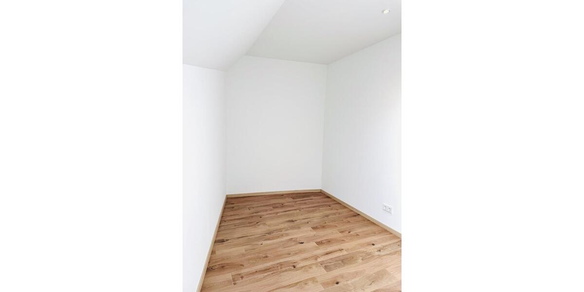 Erdgeschoßwohnung Wiesbaden Mainz-Amöneburg - 3 Zimmer, 80 m&sup2;, 1.200&euro; | Angebot:25908613