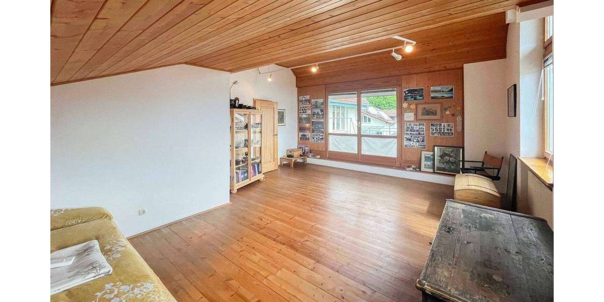 Einfamilienhaus Burghausen - 9 Zimmer, 780.000&euro; | Angebot:26188987