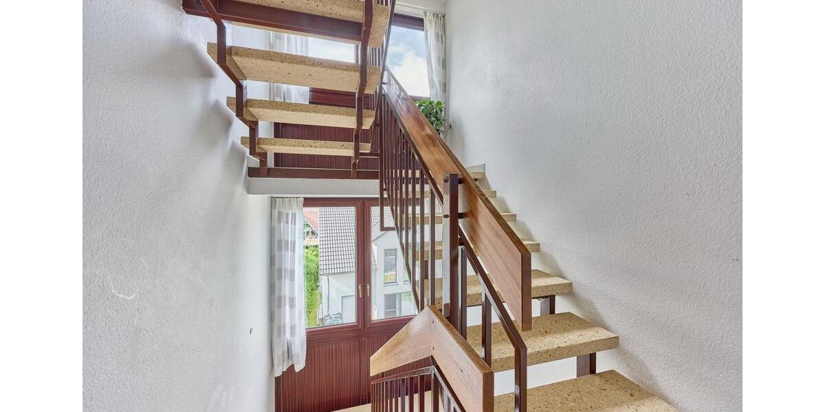 Etagenwohnung Walzbachtal - 5 Zimmer, 110 m&sup2;, 1.350&euro; | Angebot:26675113