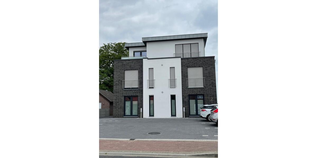 Erdgeschoßwohnung Gangelt - 3 Zimmer, 109 m&sup2;, 1.090&euro; | Angebot:26644901
