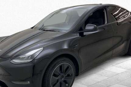 Tesla Model Y 35.864 km 34.750 &euro; Herges-Hallenberg 98587