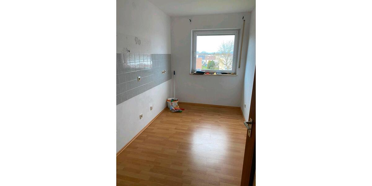 Etagenwohnung Emmerthal - 2 Zimmer, 62 m&sup2;, 102.500&euro; | Angebot:27464908