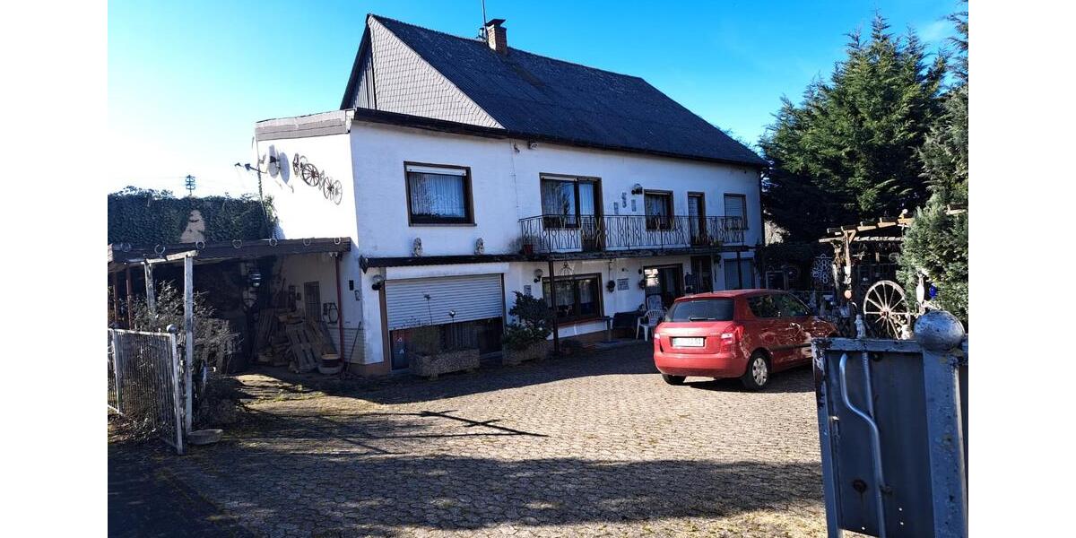 Mehrfamilienhaus, Wohnhaus Kastellaun - 6 Zimmer, 138 m&sup2;, 89.000&euro; | Angebot:25809705