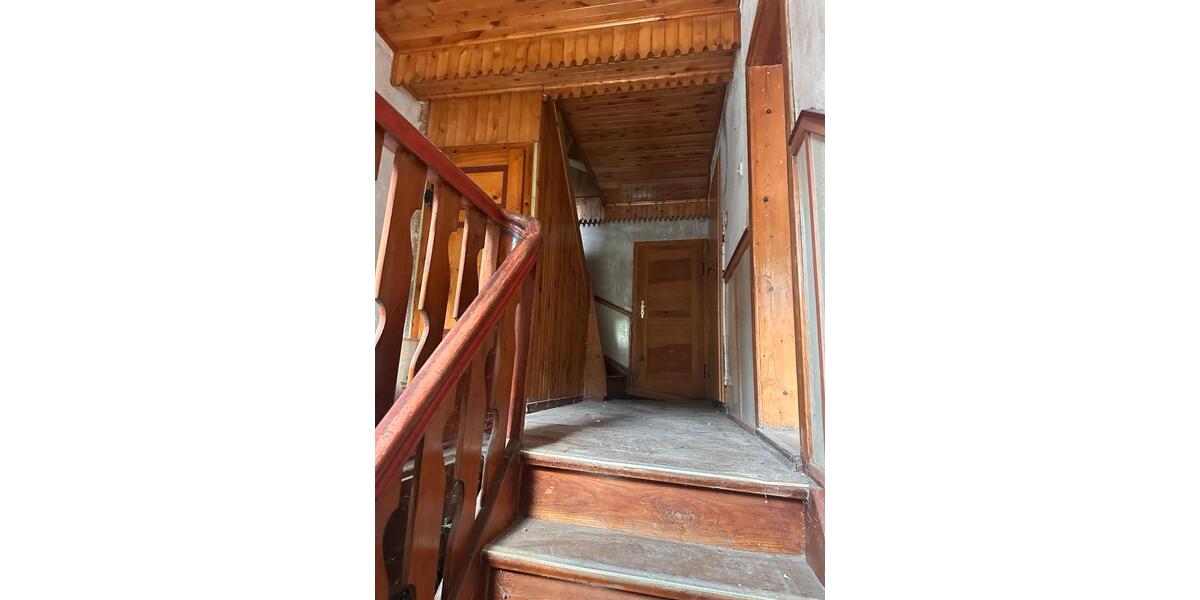 Einfamilienhaus Neustadt bei Coburg - 6 Zimmer, 190 m&sup2;, 32.000&euro; | Angebot:26830247