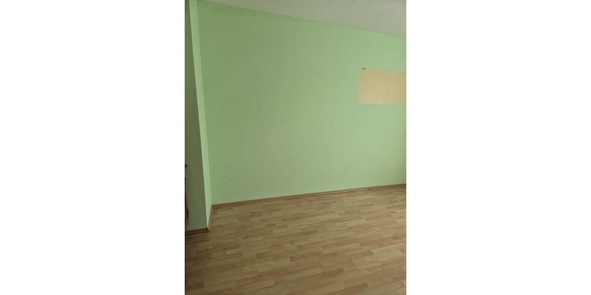 Erdgeschoßwohnung Schiffweiler - 3 Zimmer, 84 m&sup2;, 680&euro; | Angebot:26152467