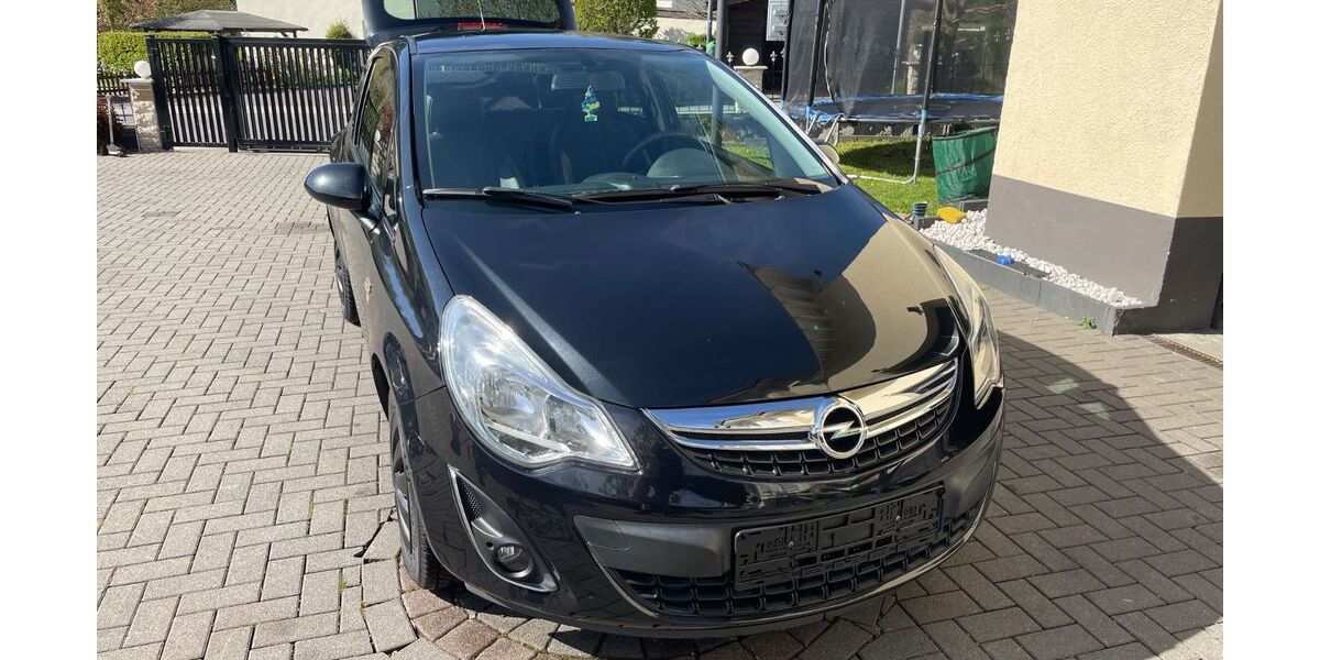 Opel Corsa 102.765 km 3.500 &euro; balve 58802