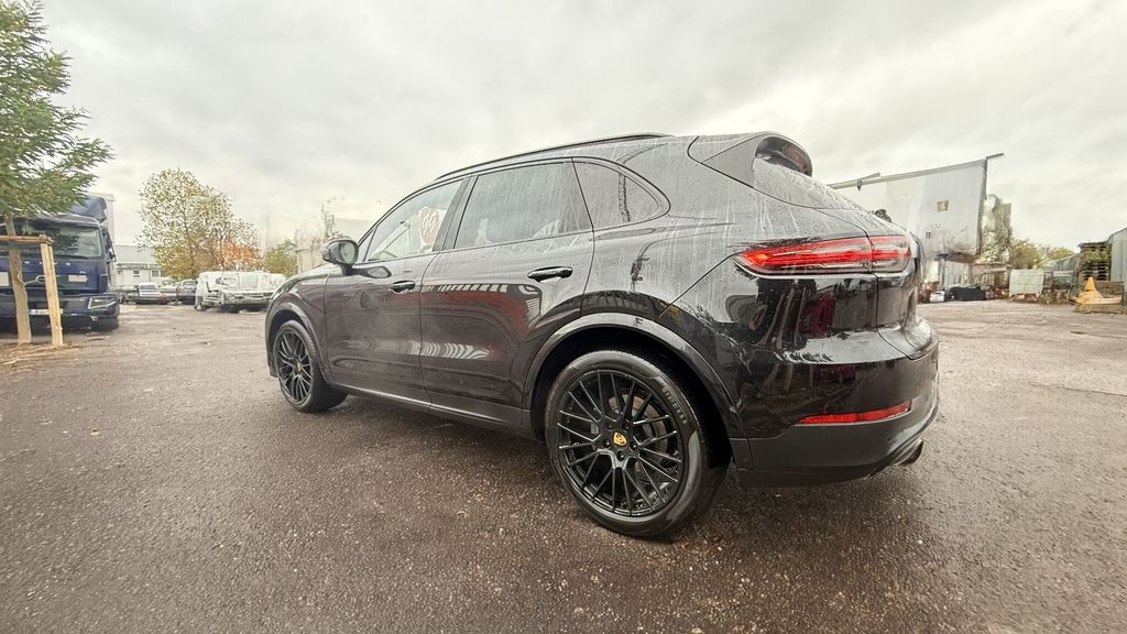 Porsche Cayenne 112.600 km 50.998 &euro; Schwieberdingen 71701