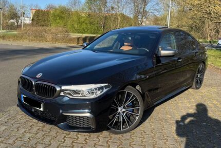 BMW M550