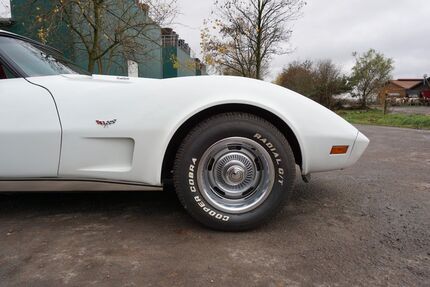 Corvette C3 21.250 km 33.900 &euro; Sinntal-Weiperz 36391