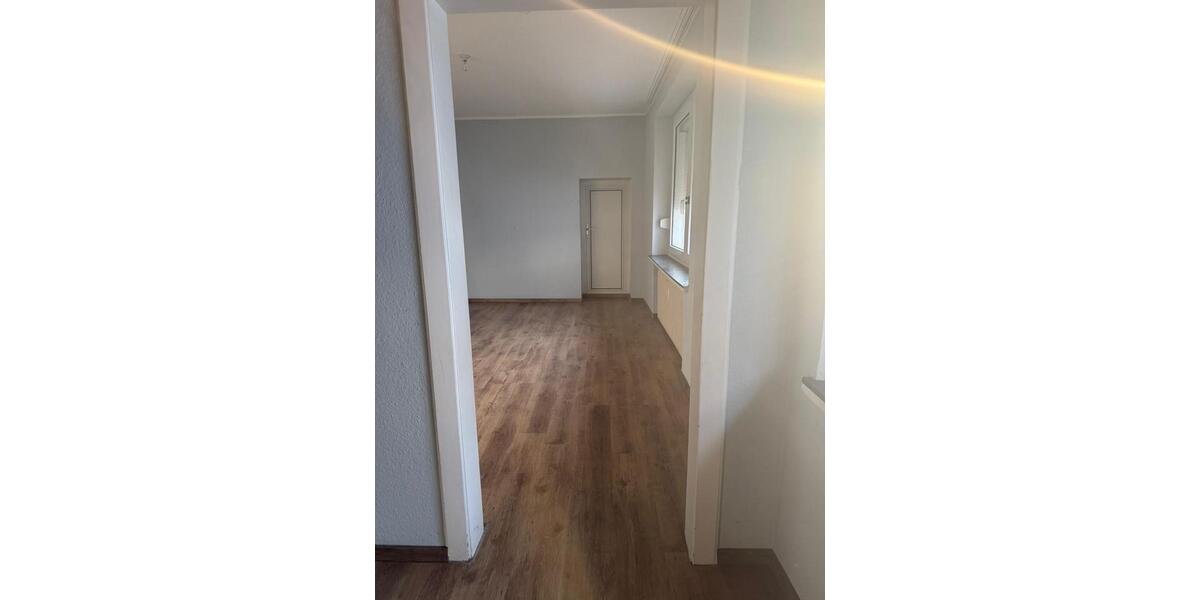 Etagenwohnung Krefeld - 4 Zimmer, 99 m&sup2;, 1.000&euro; | Angebot:25416072