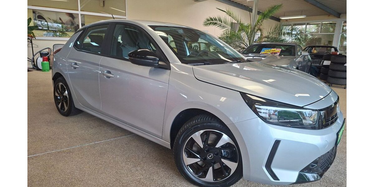 Opel Corsa 10.050 km 17.990 &euro; Altmittweida 09648