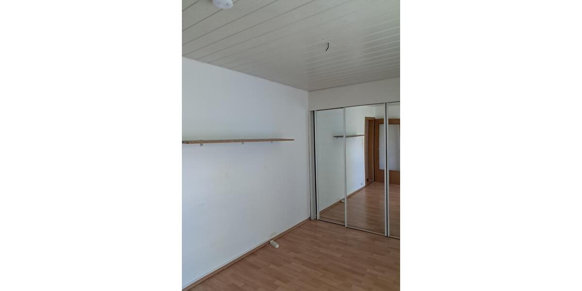 Etagenwohnung Pirmasens Niedersimten - 3 Zimmer, 67 m&sup2;, 66.000&euro; | Angebot:27459901