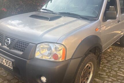 Nissan Navara 178.000 km 5.990 &euro; Altenahr 53505