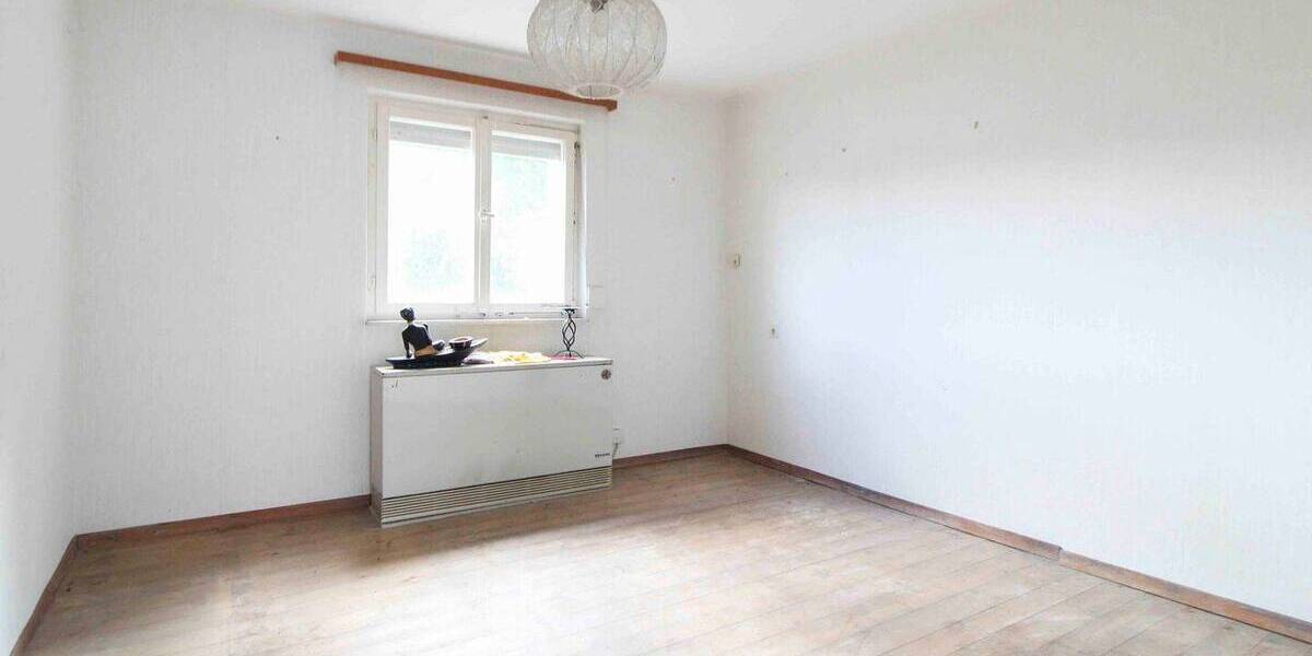 Einfamilienhaus Mühlacker Dürrmenz - 6 Zimmer, 115 m&sup2;, 175.000&euro; | Angebot:26629437