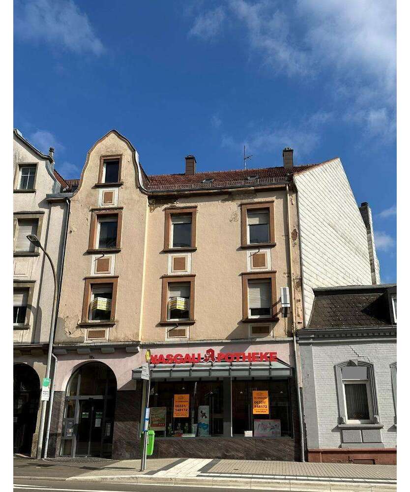 Haus zum Kaufen in Pirmasens 219.000 € 301 m²