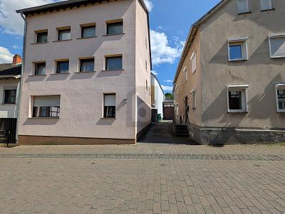 ANLAGEOBJEKT MIT ENTWICKLUNGSPOTENZIAL - Mehrfamilienhaus, Wohnhaus Bad Breisig | Angebot:27095326