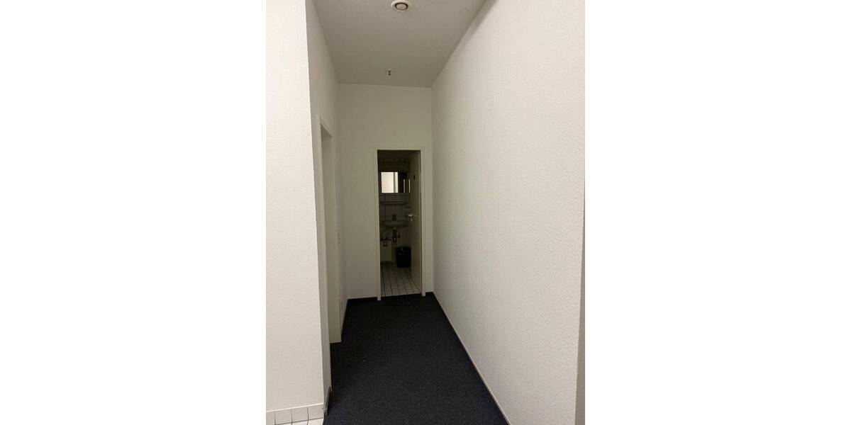 Gewerbeobjekt Braunschweig Innenstadt - 3 Zimmer, 111 m&sup2;, 760&euro; | Angebot:26450978