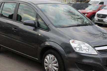 Opel Zafira 195.000 km 3.200 &euro; Neu-Ulm 89231