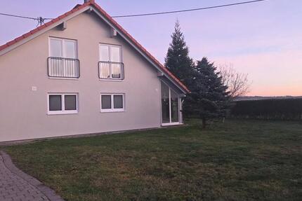 Haus Kettershausen - 6 Zimmer, 132 m&sup2;, 1.400&euro; | Angebot:24898724