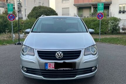 VW Touran 249.000 km 4.800 &euro; Wiesbaden 65203