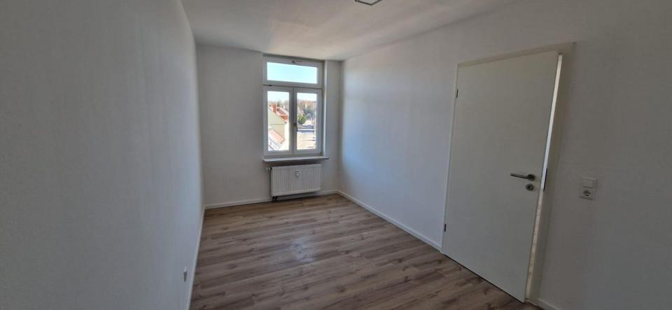 Etagenwohnung Glauchau - 2 Zimmer, 58 m&sup2;, 315&euro; | Angebot:26676959