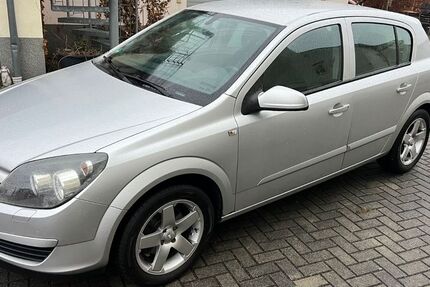 Opel Astra 159.000 km 2.888 &euro; Dresden 01139