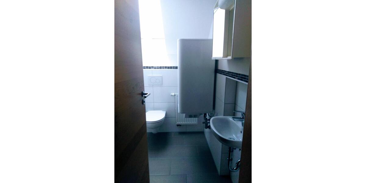 Dachgeschoßwohnung Rottenburg an der Laaber - 3 Zimmer, 90 m&sup2;, 930&euro; | Angebot:25365843