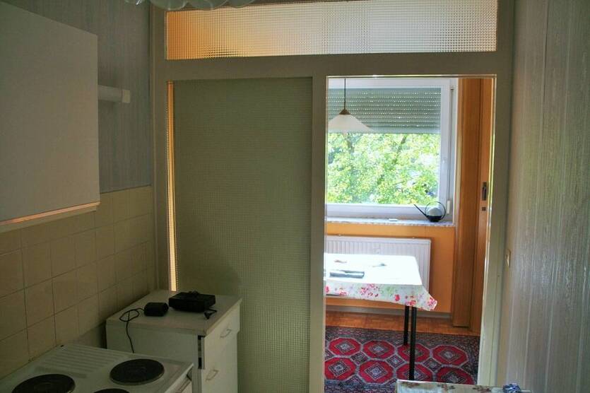 Neuer Preis ..... 2 Zimmer, Balkon plus Garage ... !!! 2 zimmer