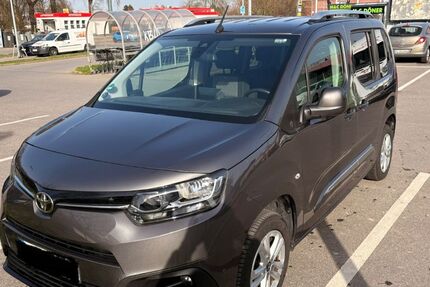 Toyota Proace City 55.000 km 18.999 &euro; Aldenhoven 52457
