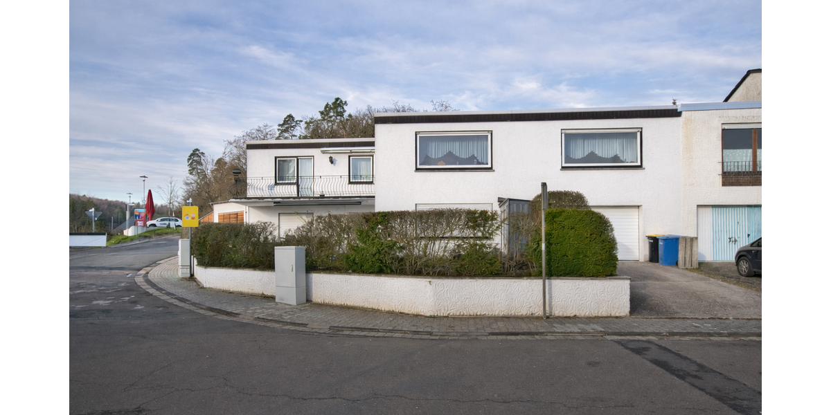 Etagenwohnung Bad Schwalbach - 5 Zimmer, 179 m&sup2;, 260.000&euro; | Angebot:25443925