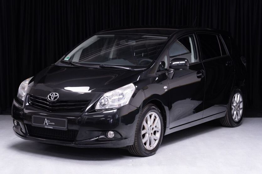 Toyota Verso 230.911 km 7.599 € Düsseldorf 40211