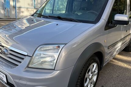 Ford Tourneo Connect 163.000 km 5.890 &euro; Aalen-Essingen 73457