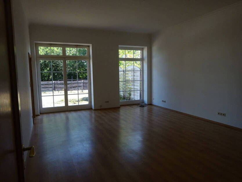 Schöne Doppelhaushälfte im Landhausstil, in ruhiger Lage!