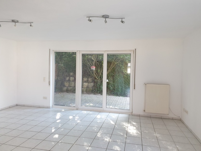 Attraktives, vermietetes Reihenendhaus mit Garage und kleinem Grundstück – rentable Kapitalanlage 5 zimmer