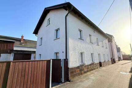 Haus Oelsnitz/Vogtland Vogtland - 5 Zimmer, 130 m&sup2;, 95.000&euro; | Angebot:26445125