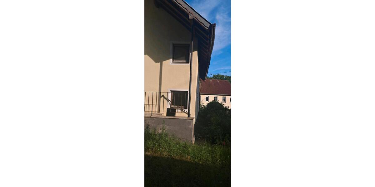 Einfamilienhaus Schiffweiler - 6 Zimmer, 160 m&sup2;, 185.000&euro; | Angebot:26983332
