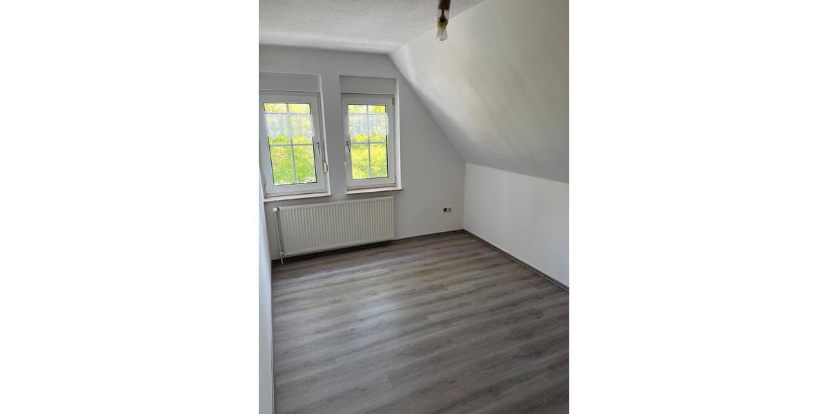 Doppelhaushälfte Emden Rysumer Landstraße - 4 Zimmer, 110 m&sup2;, 1.000&euro; | Angebot:26401999