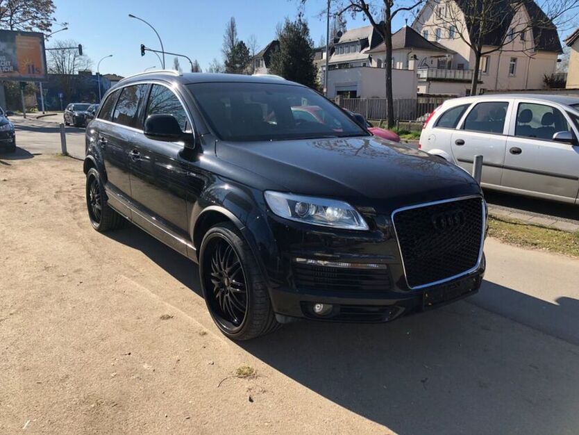 Q7