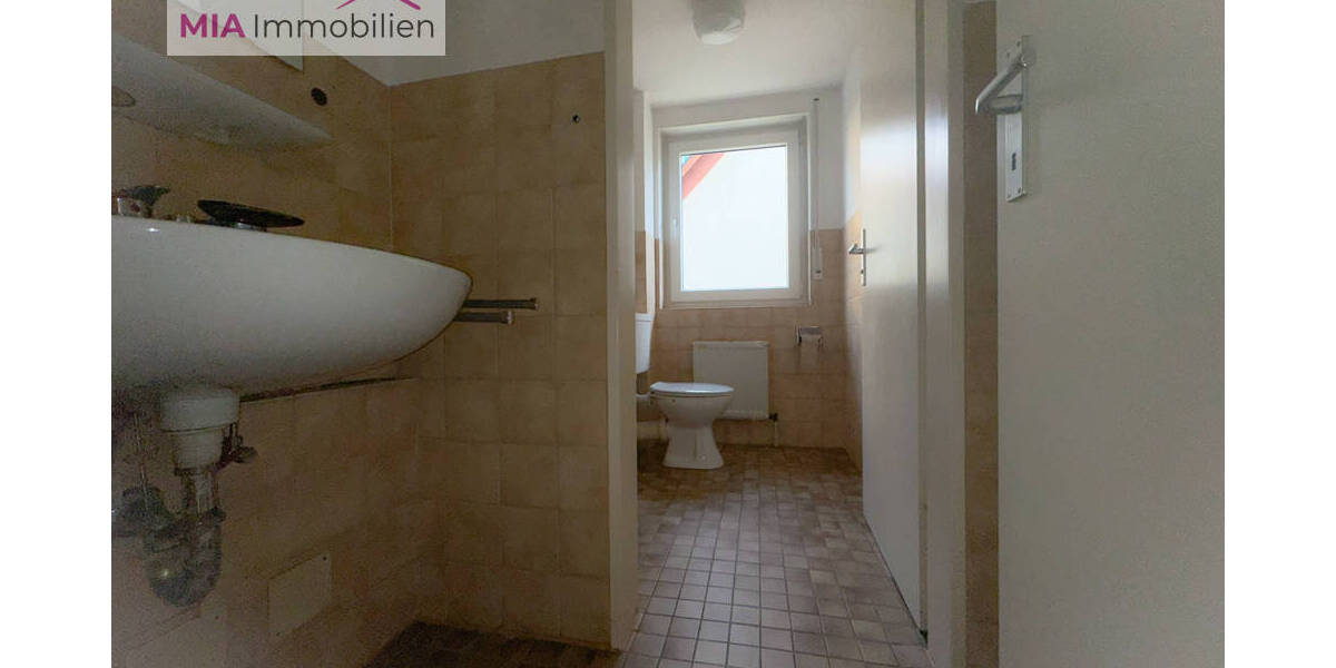 Gewerbeobjekt Künzelsau - 3 Zimmer, 1.100&euro; | Angebot:25676405