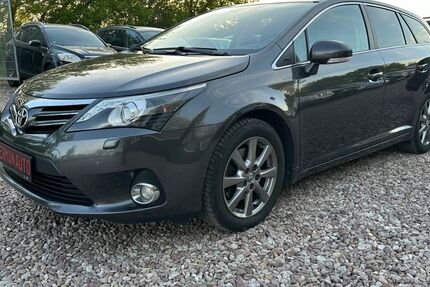Toyota Avensis 173.600 km 7.390 &euro; Erfurt 99091